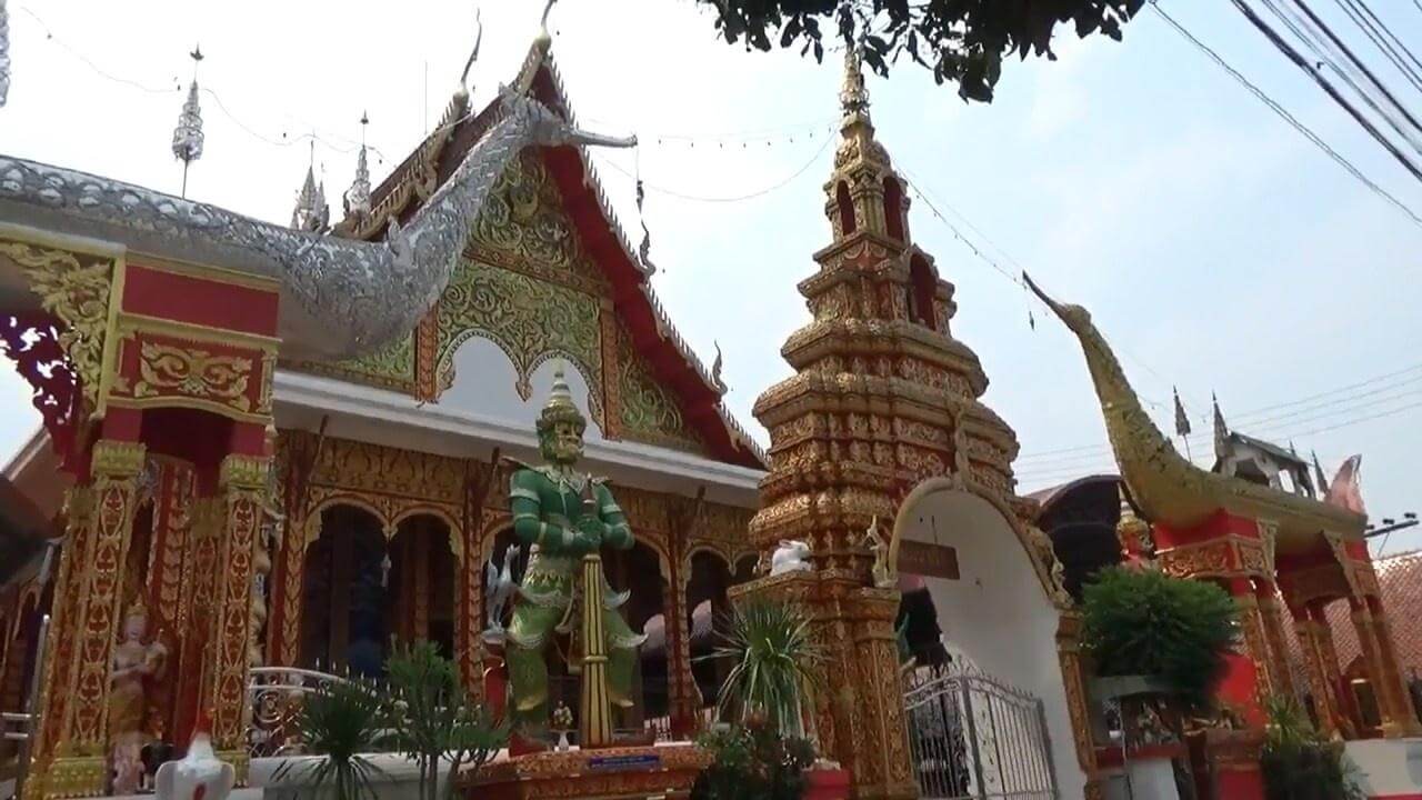 ซุ้มประตูเรือสุพรรณหงส์