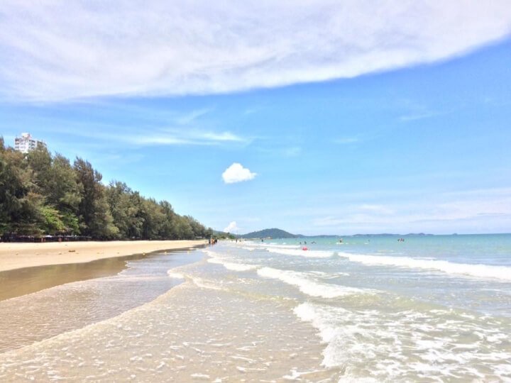 หาดแม่รำพึง ระยอง ทะเลน่าเที่ยว