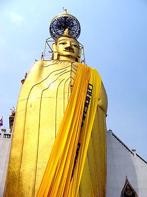 หลวงพ่อโตวัดอินทรวิหาร