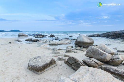 หาดแม่รำพึง ระยอง