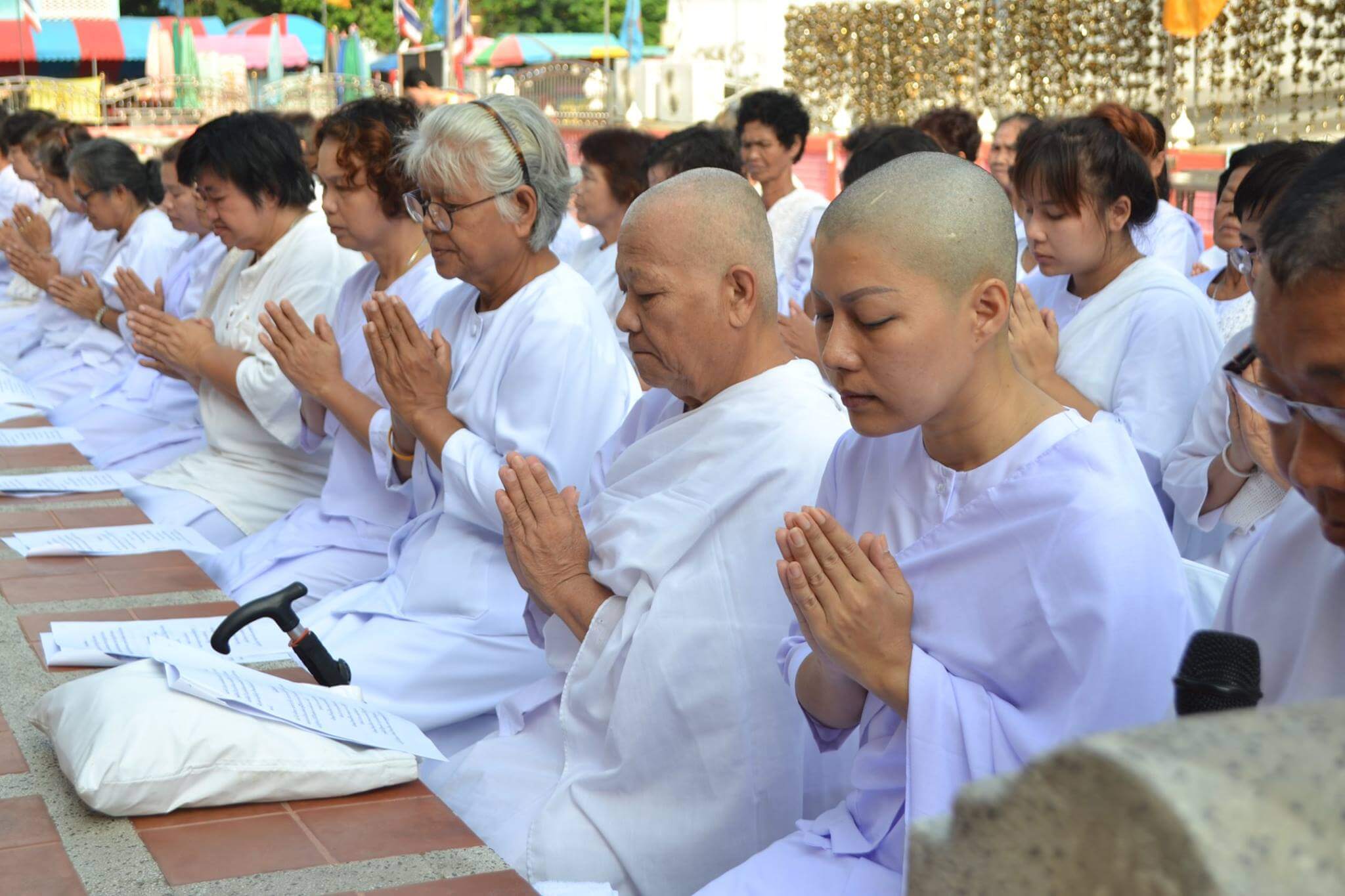 ฝันว่าแม่บวชชี