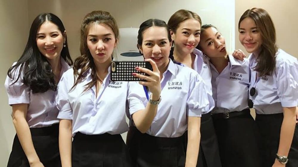 ฝันเห็นเพื่อนเก่าสมัยเรียน