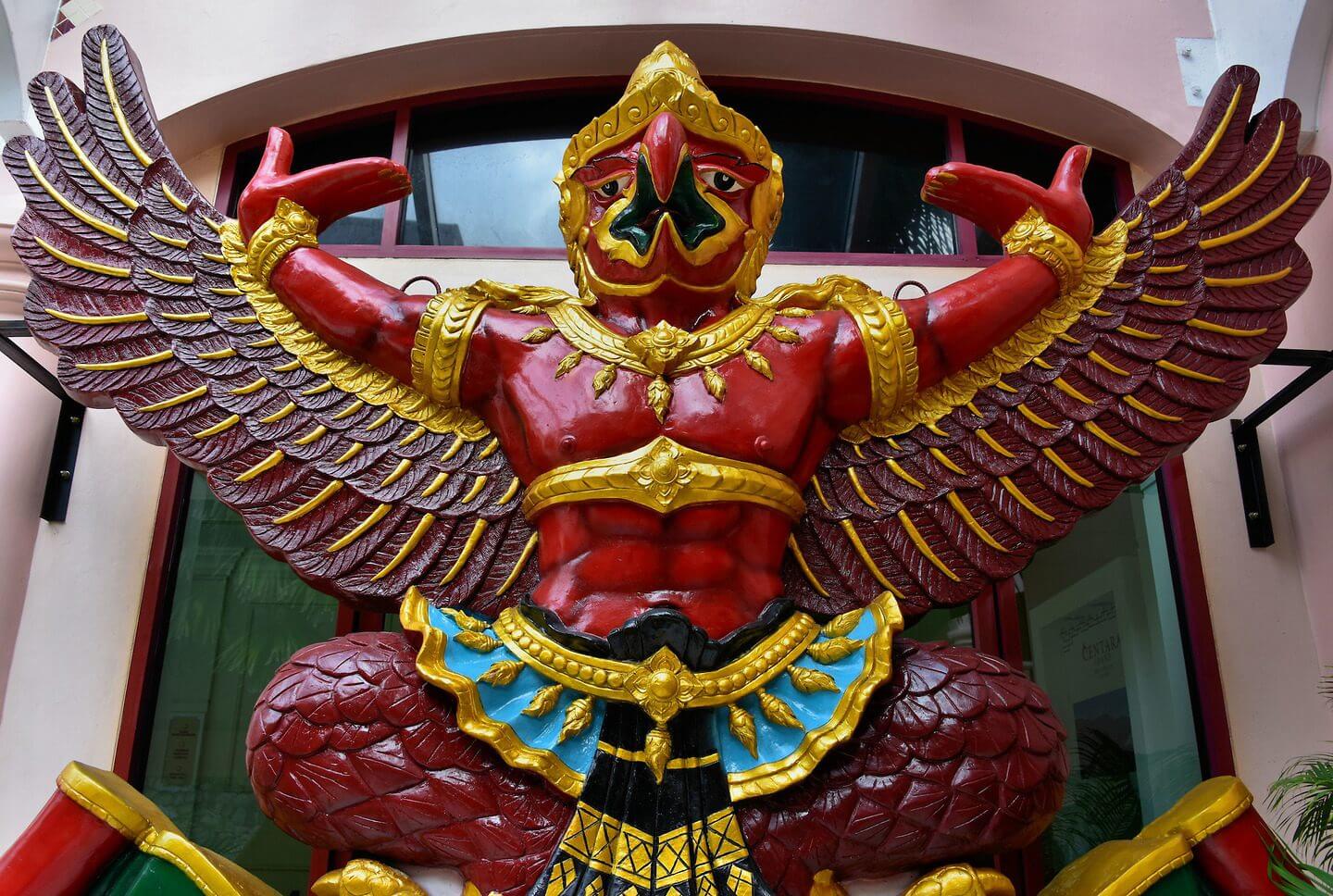 ครุฑสีแดง